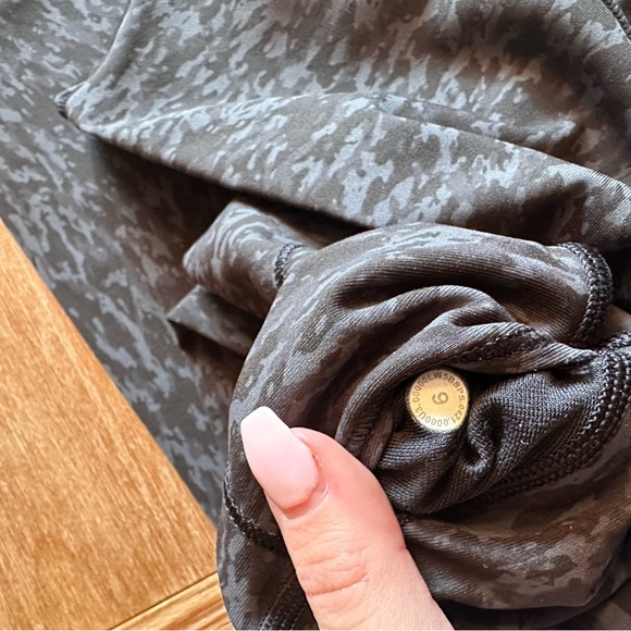 Lululemon align leggings - Picture 2 of 2